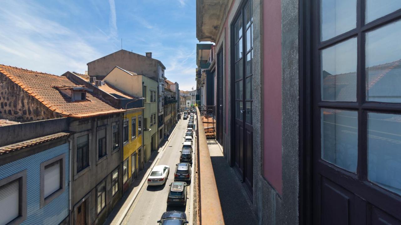 Porto 61 - Bright 2Br W/ Balcony By Lovelystay Bagian luar foto
