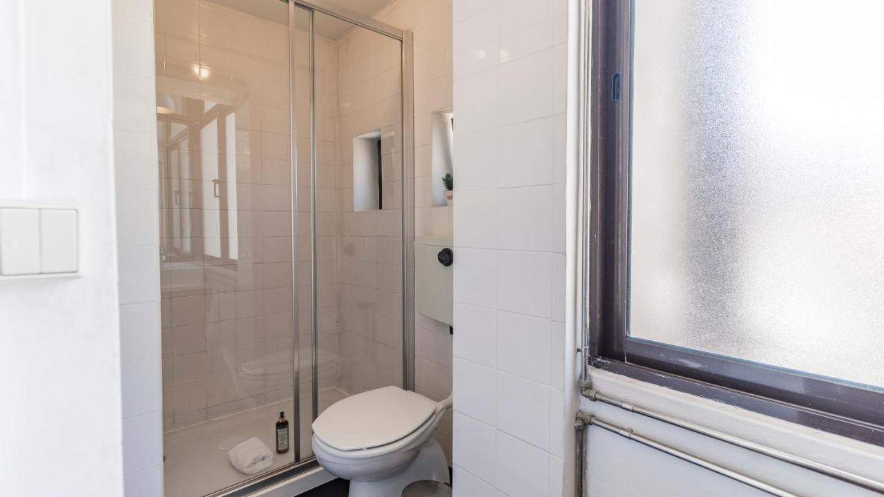 Porto 61 - Bright 2Br W/ Balcony By Lovelystay Bagian luar foto
