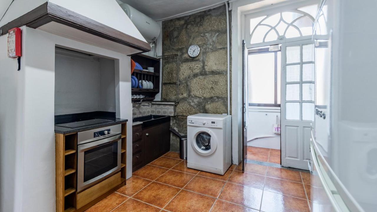 Porto 61 - Bright 2Br W/ Balcony By Lovelystay Bagian luar foto