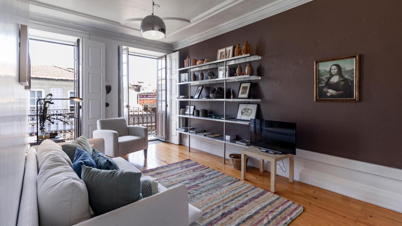 Porto 61 - Bright 2Br W/ Balcony By Lovelystay Bagian luar foto