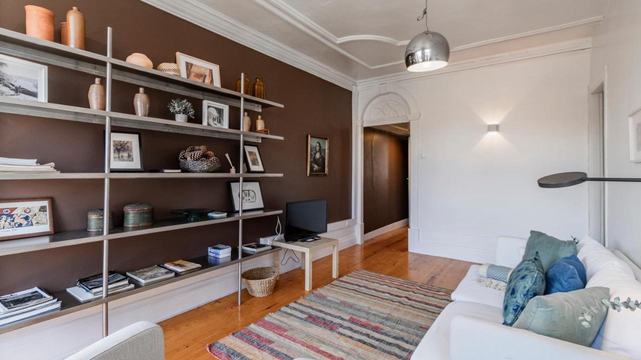 Porto 61 - Bright 2Br W/ Balcony By Lovelystay Bagian luar foto